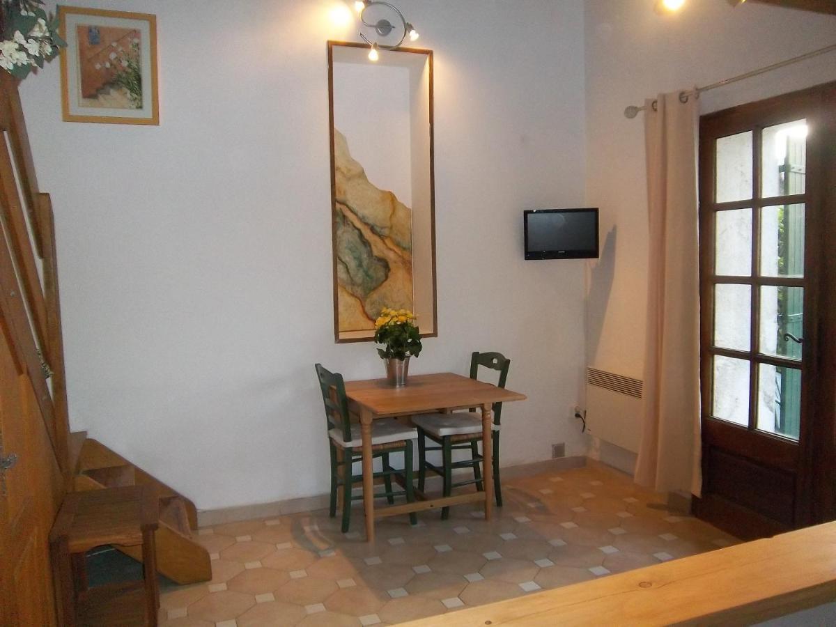 Bed and Breakfast Mas Le Pont Des Aubes Л'Иль-сюр-ла-Сорг Экстерьер фото