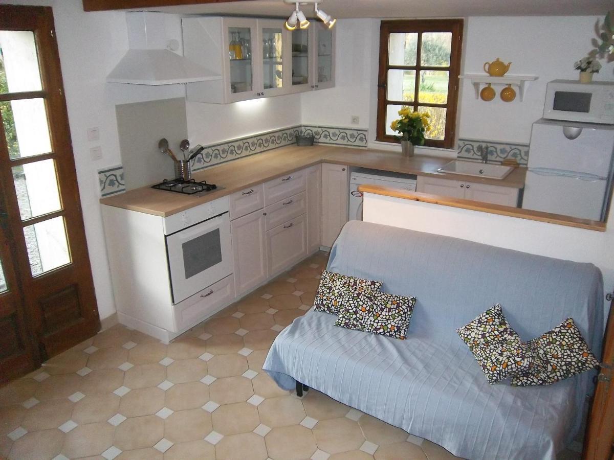 Bed and Breakfast Mas Le Pont Des Aubes Л'Иль-сюр-ла-Сорг Экстерьер фото